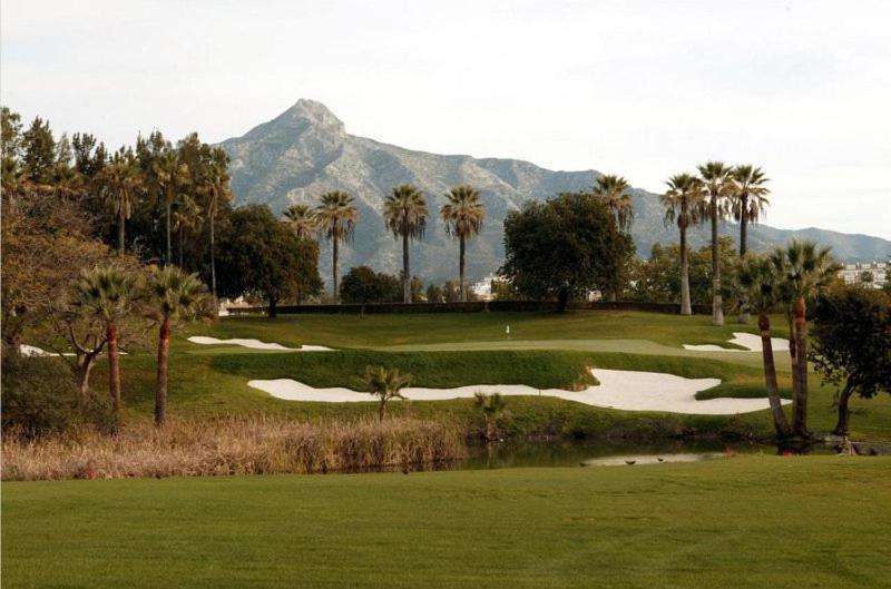 Luxurious In 5-star Del Golf Apartamento