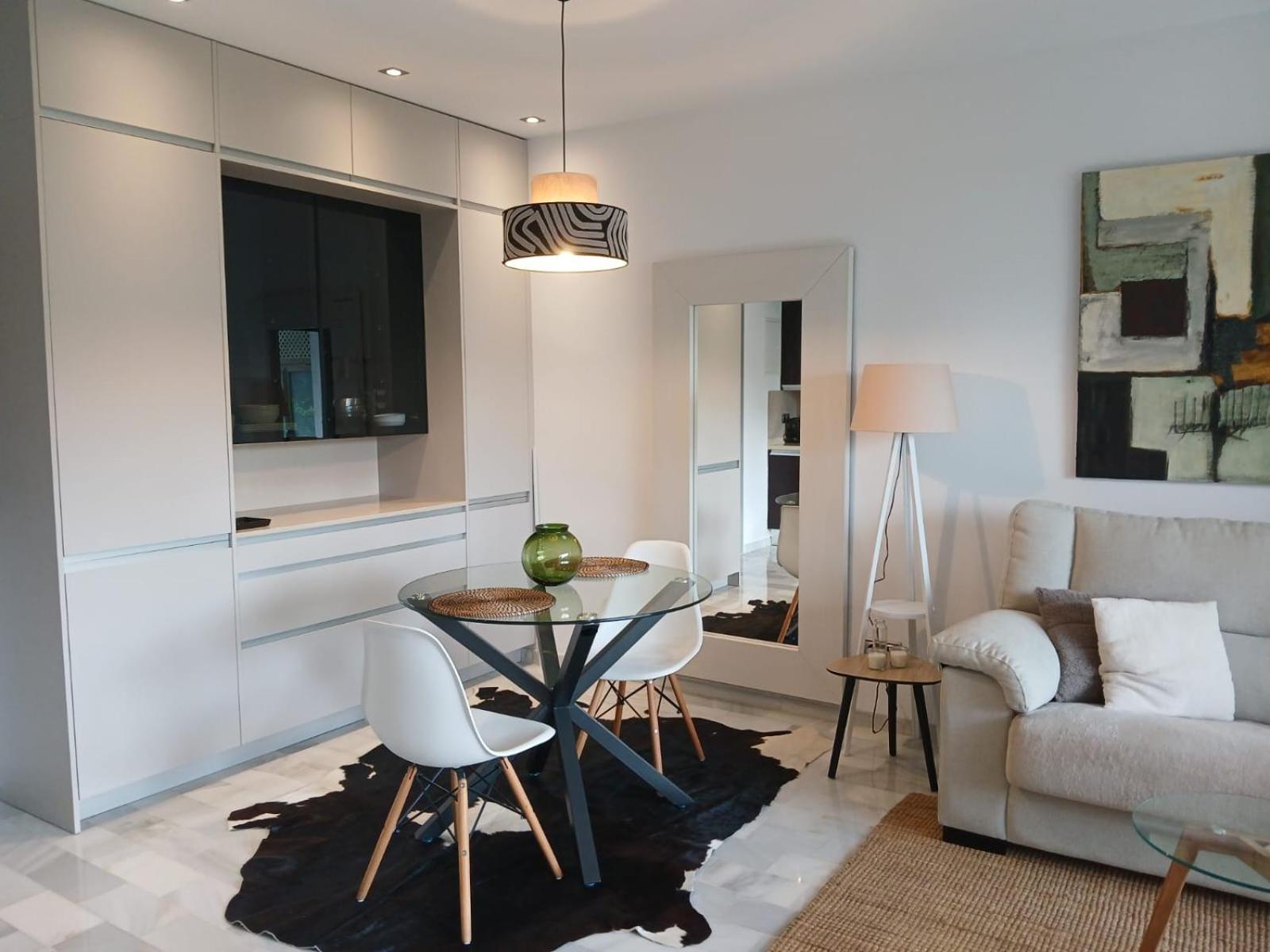 Luxurious In 5-star Del Golf Apartment *